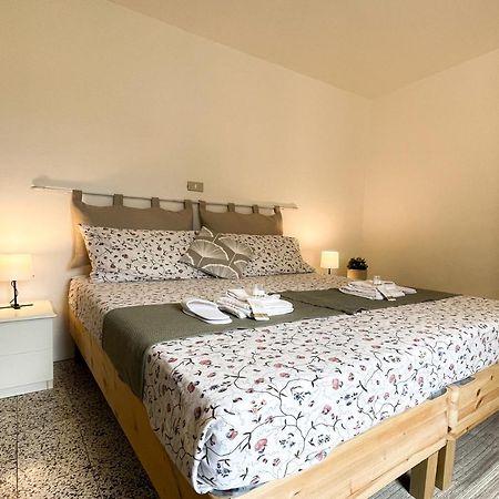 Casa Storica Con Terrazzo Vila Castellina Marittima Exterior foto